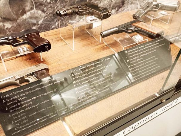 Gravure plexiglass musée